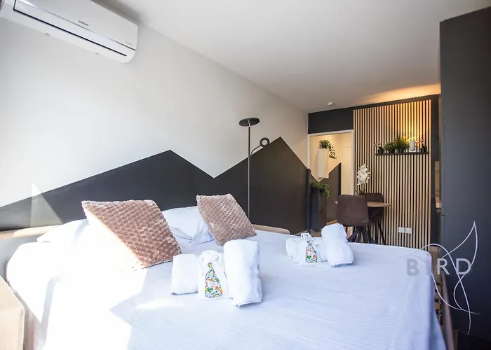 公寓 Sunny Flat In Les Pins *