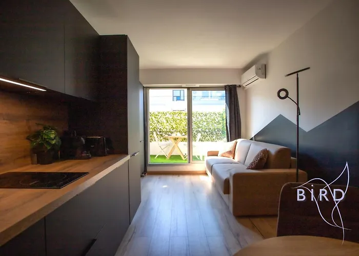 公寓 Sunny Flat In Les Pins *