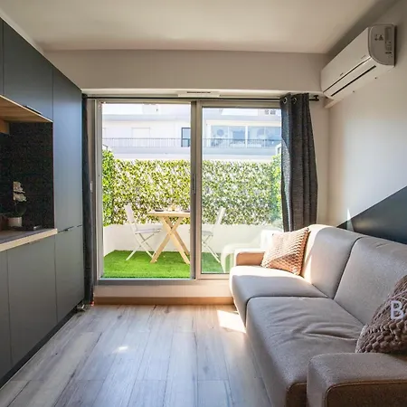 Sunny Flat In Les Pins Apartamento *
